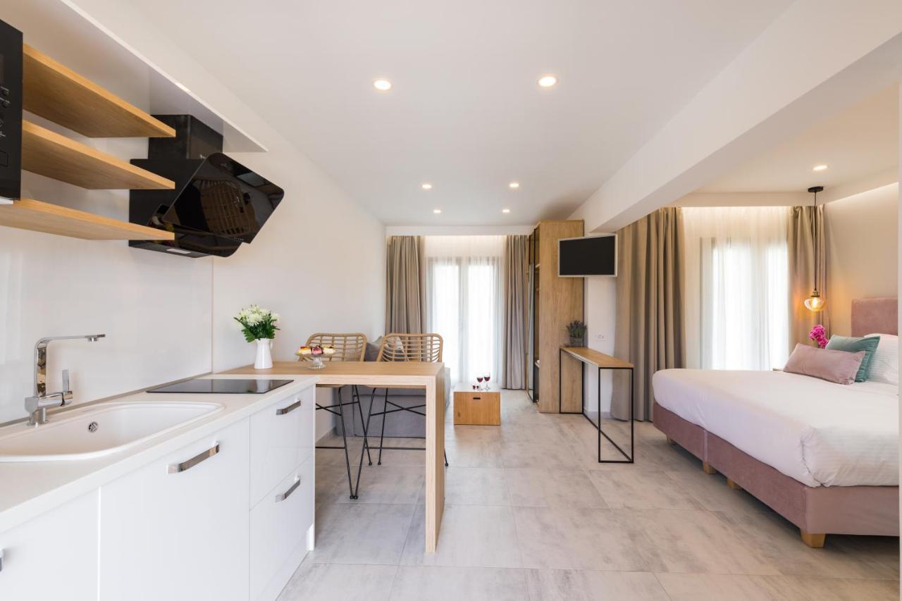 V Luxury Suites Kanali  Luaran gambar