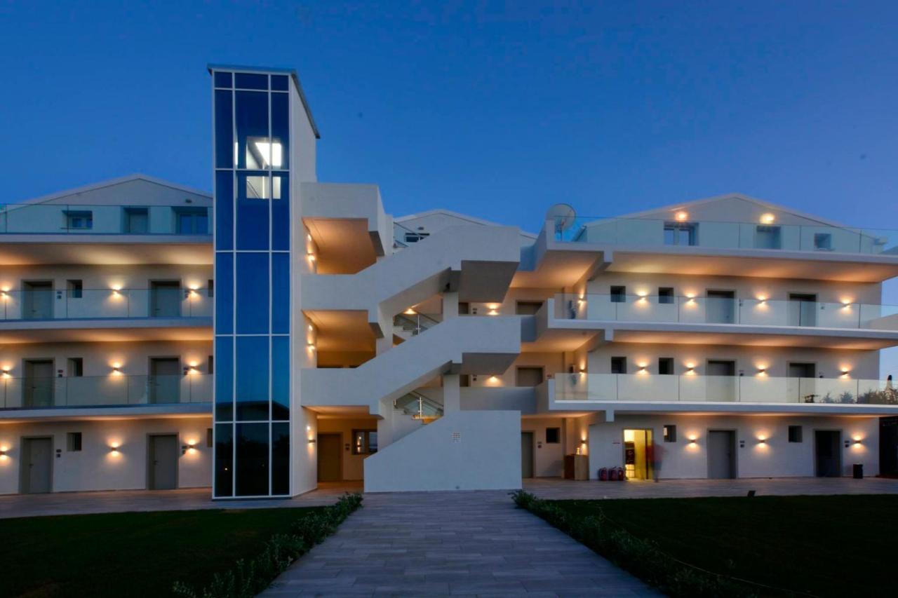 V Luxury Suites Kanali  Luaran gambar